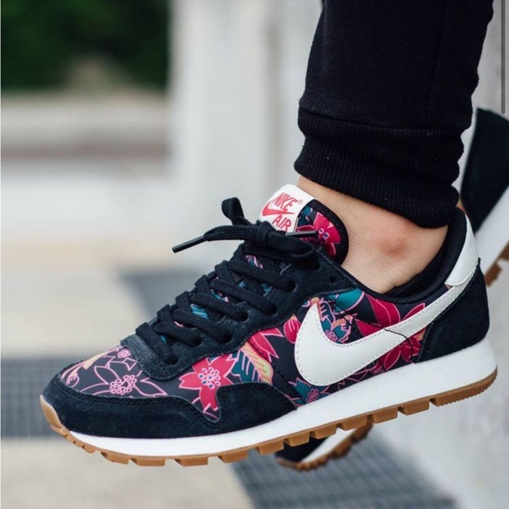 NIKE PEGASUS 83 FEMME PRINT FLORAL Sz 6.5 Runner Sneakers Vintage
